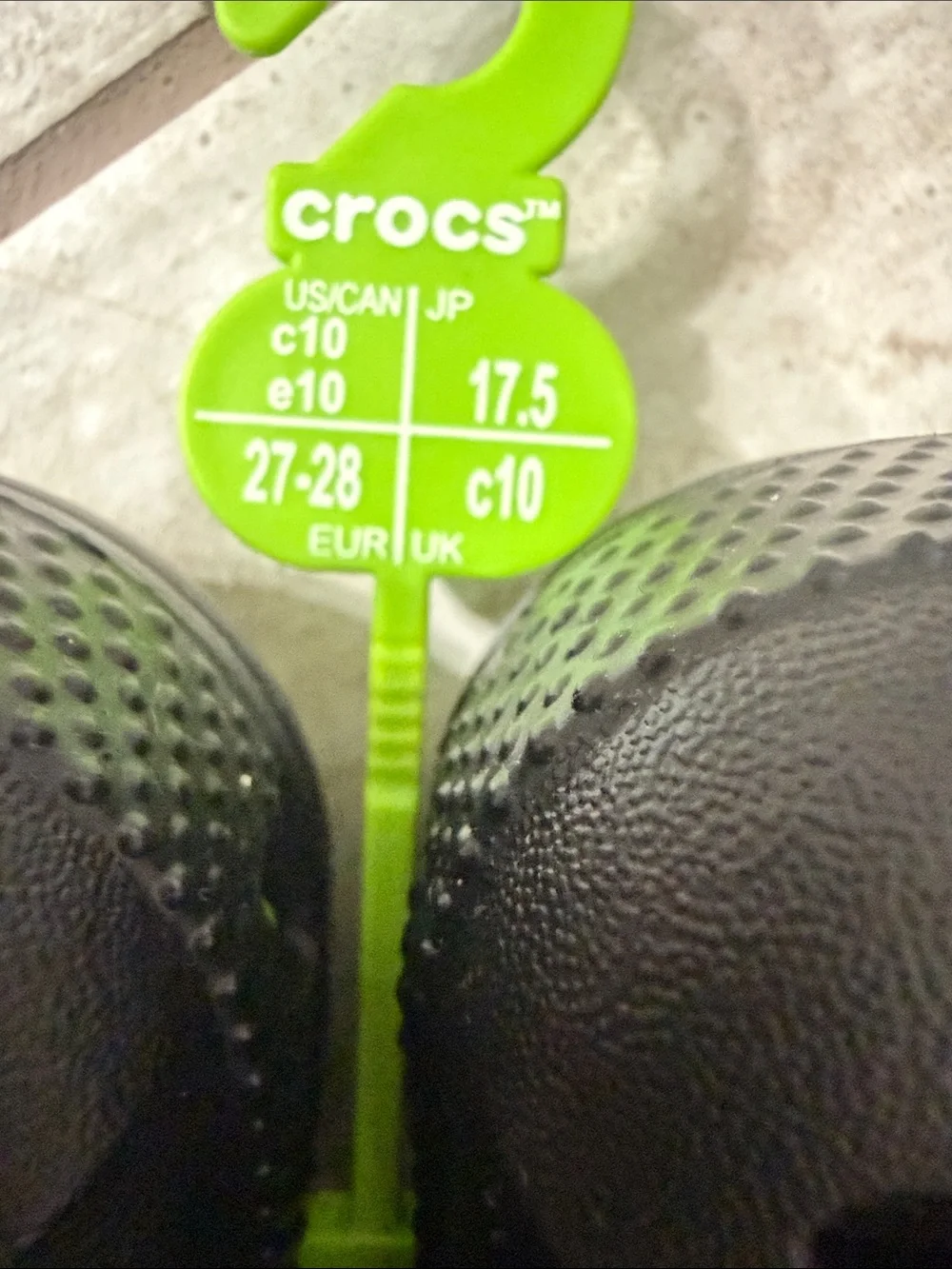 CROCS Kids Baya Clog in Black..size 10..unisex